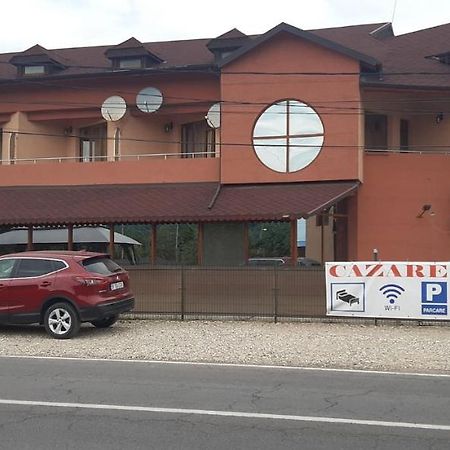 Motel Minerva ตือร์กูออกนา ภายนอก รูปภาพ