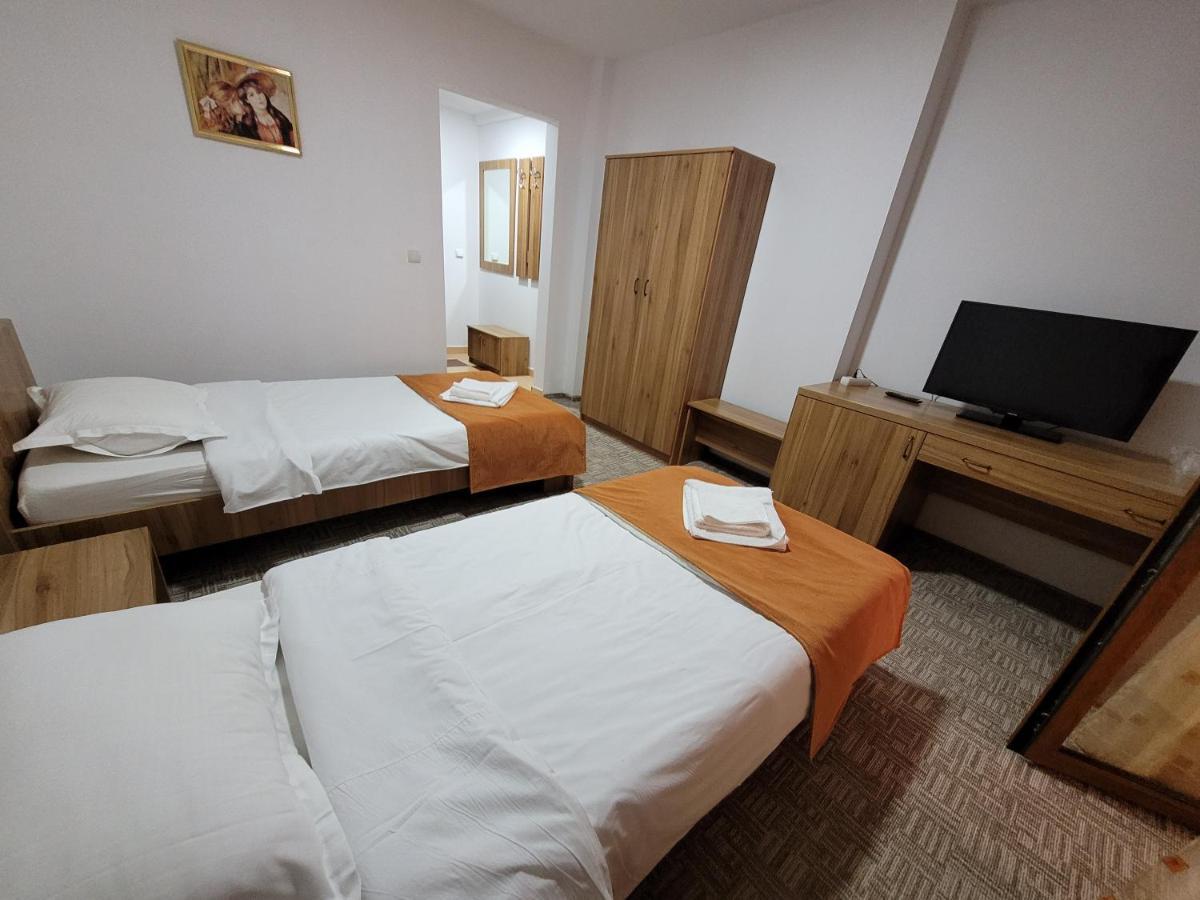 Motel Minerva ตือร์กูออกนา ภายนอก รูปภาพ