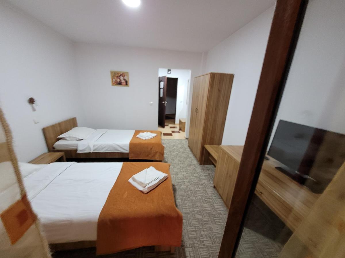 Motel Minerva ตือร์กูออกนา ภายนอก รูปภาพ