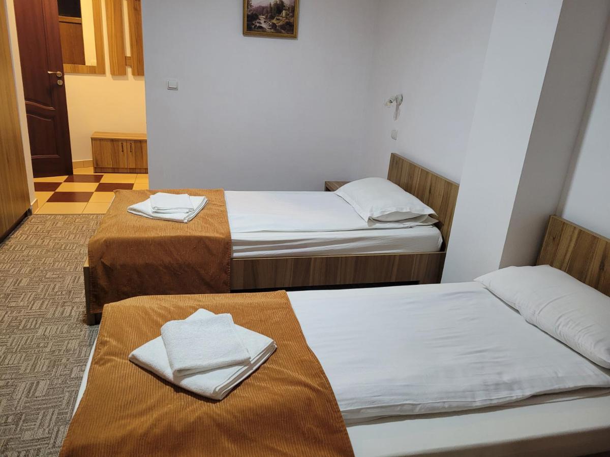 Motel Minerva ตือร์กูออกนา ภายนอก รูปภาพ